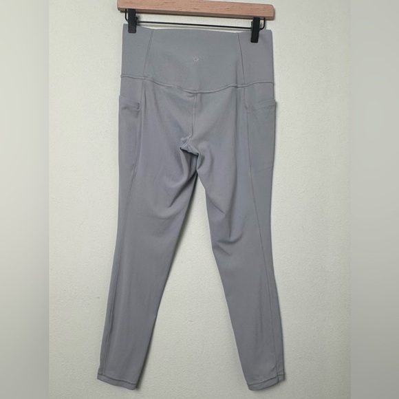 Athleta Salutation Stash 7/8 Tight in Coastline Blue Size Medium Tall MT M/T - Picture 7 of 14